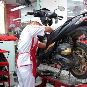 servis motor Honda